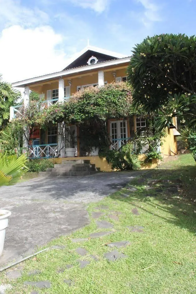 Buttercup Cottage Apartments Arnos Vale 3*,  Saint Vincent und die Grenadinen