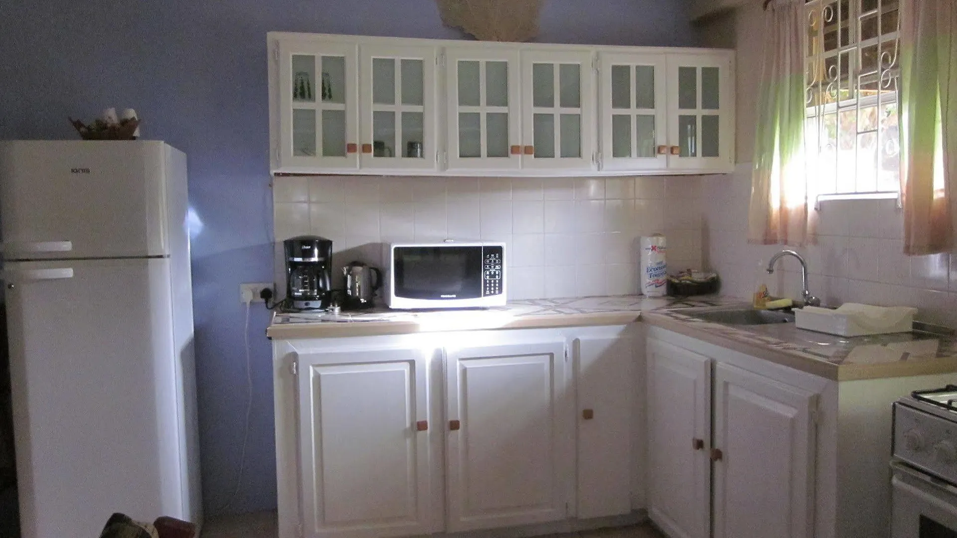Buttercup Cottage Apartments Arnos Vale